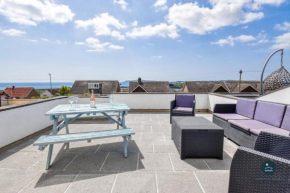 Pebble House - Sea views parking family friendly